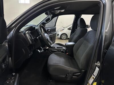 2017 Toyota Tacoma TRD Off-Road   - Photo 13 - Portland, OR 97220