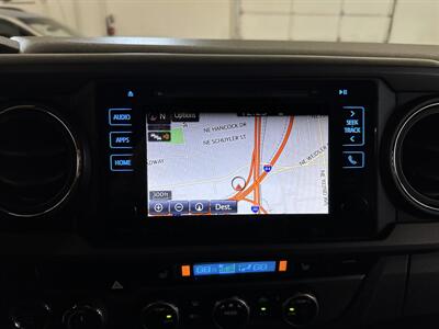 2017 Toyota Tacoma TRD Off-Road   - Photo 22 - Portland, OR 97220