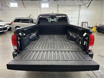 2017 Toyota Tacoma TRD Off-Road   - Photo 5 - Portland, OR 97220