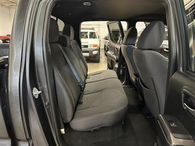 2017 Toyota Tacoma TRD Off-Road   - Photo 15 - Portland, OR 97220