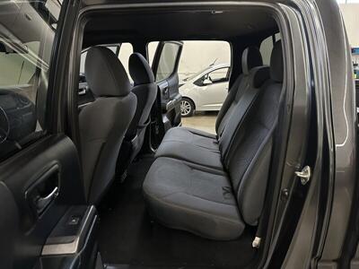 2017 Toyota Tacoma TRD Off-Road   - Photo 14 - Portland, OR 97220