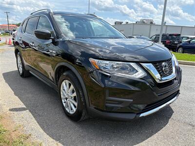 2019 Nissan Rogue SV   - Photo 3 - Hagerstown, MD 21740