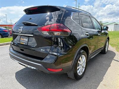 2019 Nissan Rogue SV   - Photo 7 - Hagerstown, MD 21740