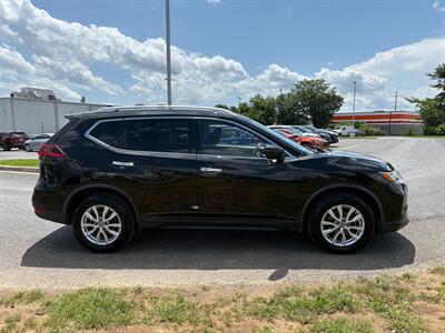 2019 Nissan Rogue SV   - Photo 9 - Hagerstown, MD 21740
