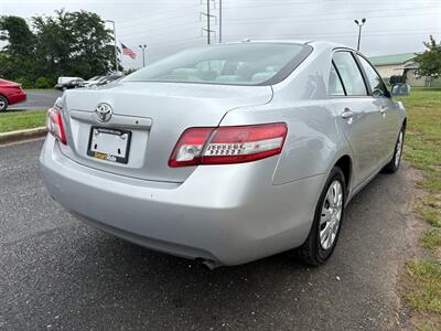 2011 Toyota Camry LE   - Photo 5 - Hagerstown, MD 21740