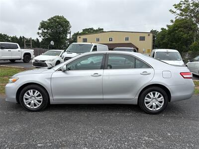 2011 Toyota Camry LE   - Photo 4 - Hagerstown, MD 21740