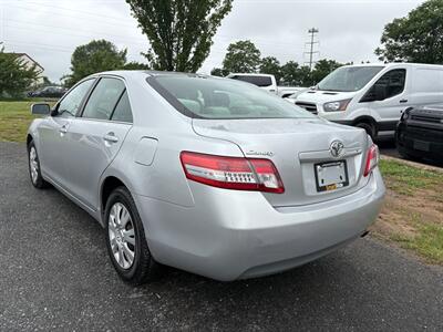 2011 Toyota Camry LE   - Photo 7 - Hagerstown, MD 21740