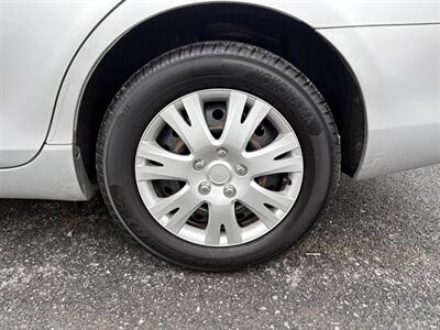 2011 Toyota Camry LE   - Photo 9 - Hagerstown, MD 21740