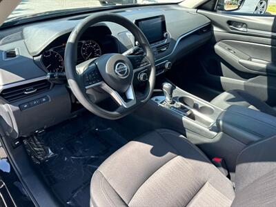 2022 Nissan Altima 2.5 SV   - Photo 10 - Hagerstown, MD 21740