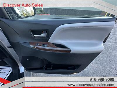 2020 Toyota Sienna XLE 7-Passenger  HANDICAP WHEELCHAIR ACCESSIBLE VAN - Photo 14 - Sacramento, CA 95821