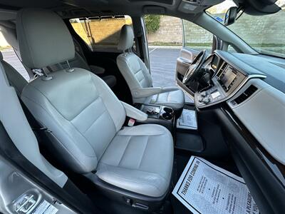 2020 Toyota Sienna XLE 7-Passenger  HANDICAP WHEELCHAIR ACCESSIBLE VAN - Photo 13 - Sacramento, CA 95821