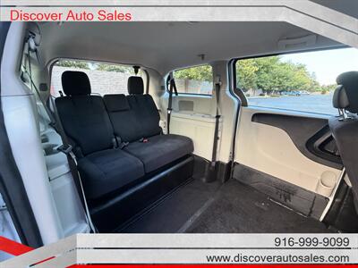 2013 Dodge Grand Caravan American Value Package HANDICAP WHEELCHAIR ACCESSIBLE VAN - Photo 9 - Sacramento, CA 95821