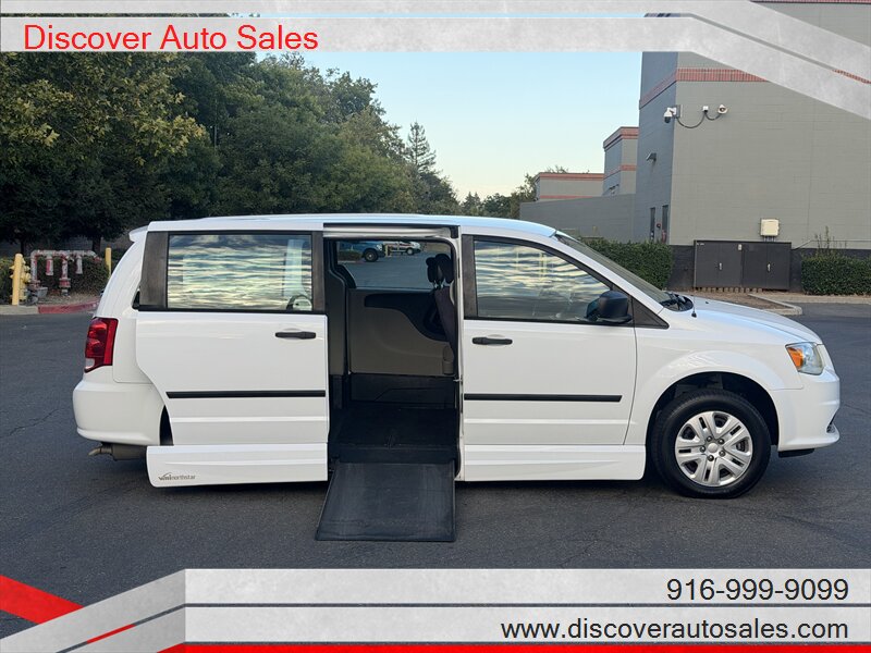 2013 Dodge Grand Caravan American Value Package  HANDICAP WHEELCHAIR ACCESSIBLE VAN - Photo 1 - Sacramento, CA 95821