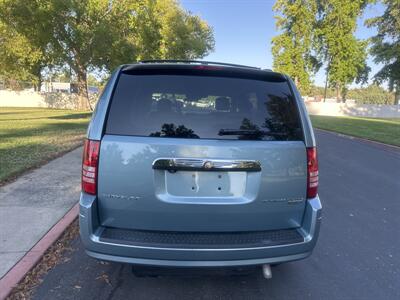 2009 Chrysler Town & Country Touring  HANDICAP WHEELCHAIR ACCESSIBLE VAN - Photo 11 - Sacramento, CA 95821