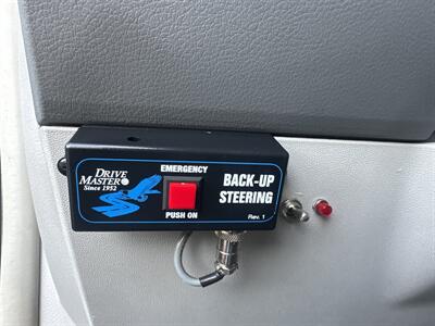 2009 Chrysler Town & Country Touring  HANDICAP WHEELCHAIR ACCESSIBLE VAN - Photo 27 - Sacramento, CA 95821