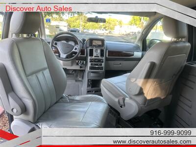 2009 Chrysler Town & Country Touring  HANDICAP WHEELCHAIR ACCESSIBLE VAN - Photo 37 - Sacramento, CA 95821