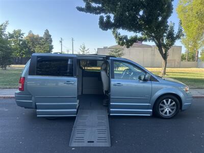 2009 Chrysler Town & Country Touring  HANDICAP WHEELCHAIR ACCESSIBLE VAN - Photo 2 - Sacramento, CA 95821