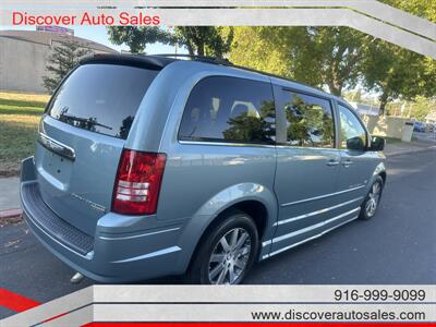 2009 Chrysler Town & Country Touring  HANDICAP WHEELCHAIR ACCESSIBLE VAN - Photo 10 - Sacramento, CA 95821