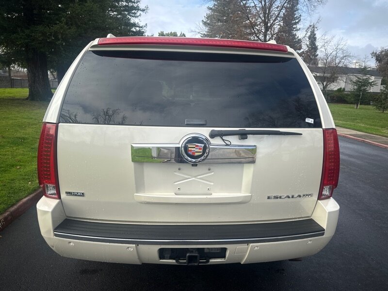 2009 Cadillac Escalade Base photo 10