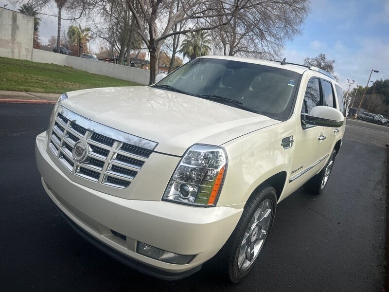 2009 Cadillac Escalade Base photo 14