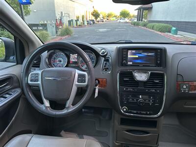 2015 Chrysler Town & Country Touring  HANDICAP WHEELCHAIR ACCESSIBLE VAN - Photo 19 - Sacramento, CA 95821
