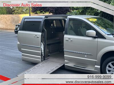 2015 Chrysler Town & Country Touring  HANDICAP WHEELCHAIR ACCESSIBLE VAN - Photo 12 - Sacramento, CA 95821