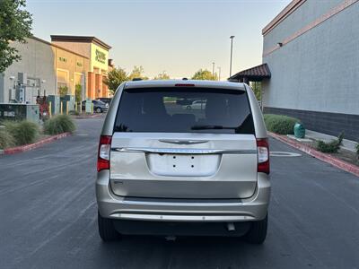 2015 Chrysler Town & Country Touring  HANDICAP WHEELCHAIR ACCESSIBLE VAN - Photo 7 - Sacramento, CA 95821