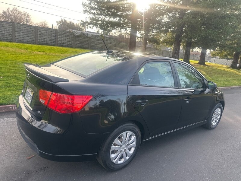 2012 Kia Forte EX photo 7