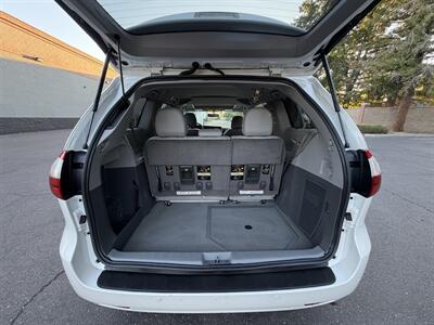 2016 Toyota Sienna XLE 8-Passenger   - Photo 12 - Sacramento, CA 95821