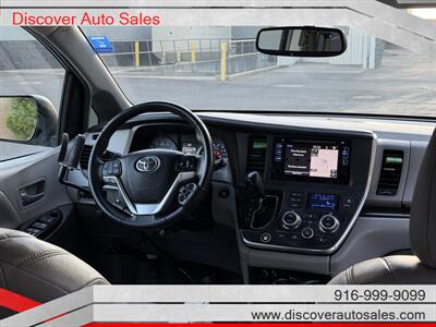 2016 Toyota Sienna XLE 8-Passenger   - Photo 8 - Sacramento, CA 95821