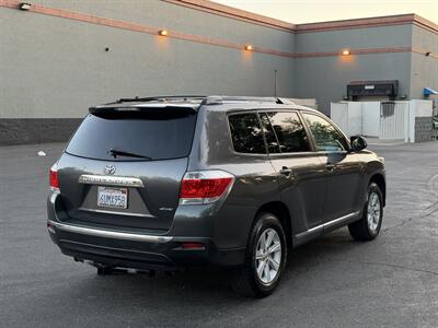 2012 Toyota Highlander  AWD limited - Photo 8 - Sacramento, CA 95821