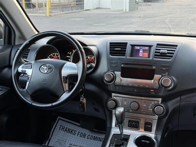 2012 Toyota Highlander  AWD limited - Photo 11 - Sacramento, CA 95821