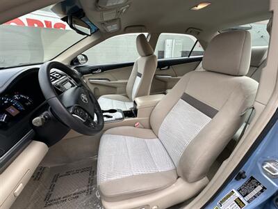 2012 Toyota Camry Hybrid XLE - Photo 12 - Sacramento, CA 95821