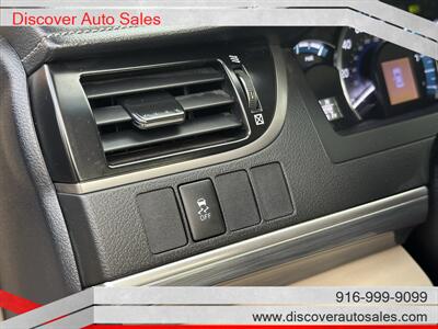 2012 Toyota Camry Hybrid XLE - Photo 21 - Sacramento, CA 95821