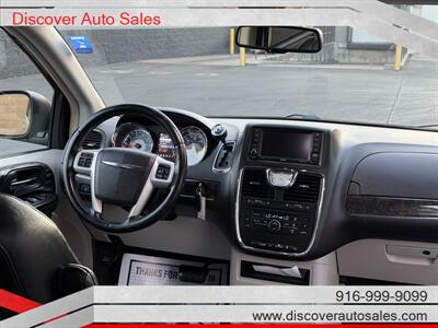 2014 Chrysler Town & Country Touring HANDICAP WHEELCHAIR ACCESSIBLE VAN - Photo 14 - Sacramento, CA 95821