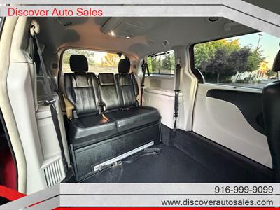 2014 Chrysler Town & Country Touring HANDICAP WHEELCHAIR ACCESSIBLE VAN - Photo 12 - Sacramento, CA 95821