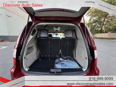 2014 Chrysler Town & Country Touring HANDICAP WHEELCHAIR ACCESSIBLE VAN - Photo 15 - Sacramento, CA 95821