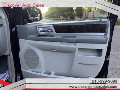 2010 Dodge Grand Caravan SXT  HANDICAP WHEELCHAIR ACCESSIBLE VAN - Photo 12 - Sacramento, CA 95821