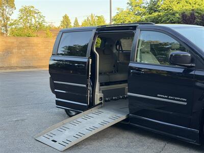 2010 Dodge Grand Caravan SXT  HANDICAP WHEELCHAIR ACCESSIBLE VAN - Photo 11 - Sacramento, CA 95821