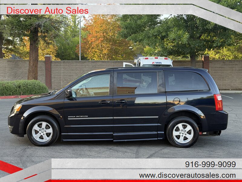 2010 Dodge Grand Caravan SXT  HANDICAP WHEELCHAIR ACCESSIBLE VAN