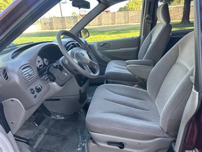 2002 Dodge Grand Caravan Sport  HANDICAP WHEELCHAIR ACCESSIBLE VAN - Photo 17 - Sacramento, CA 95821