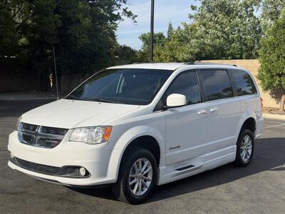 2020 Dodge Grand Caravan SXT HANDICAP WHEELCHAIR ACCESSIBLE VAN - Photo 2 - Sacramento, CA 95821