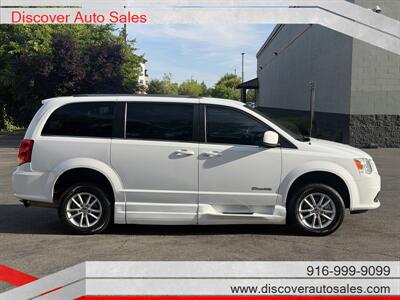 2020 Dodge Grand Caravan SXT HANDICAP WHEELCHAIR ACCESSIBLE VAN - Photo 5 - Sacramento, CA 95821