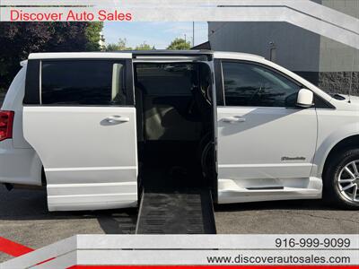 2020 Dodge Grand Caravan SXT HANDICAP WHEELCHAIR ACCESSIBLE VAN - Photo 11 - Sacramento, CA 95821