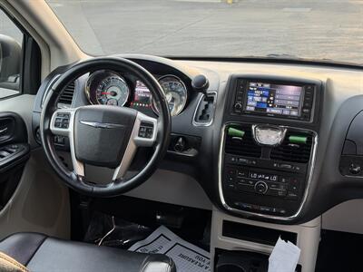 2015 Chrysler Town & Country Touring HANDICAP WHEELCHAIR ACCESSIBLE VAN - Photo 11 - Sacramento, CA 95821