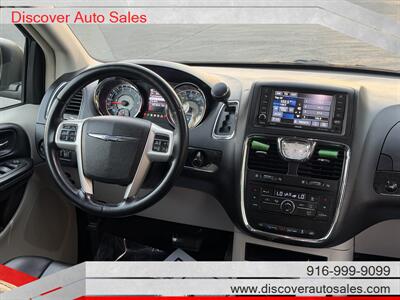 2015 Chrysler Town & Country Touring HANDICAP WHEELCHAIR ACCESSIBLE VAN - Photo 11 - Sacramento, CA 95821