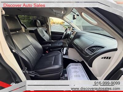 2015 Chrysler Town & Country Touring HANDICAP WHEELCHAIR ACCESSIBLE VAN - Photo 13 - Sacramento, CA 95821
