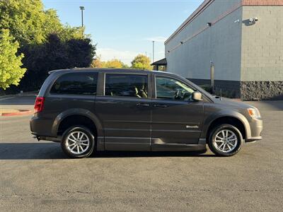 2016 Dodge Grand Caravan SXT HANDICAP WHEELCHAIR ACCESSIBLE VAN - Photo 8 - Sacramento, CA 95821