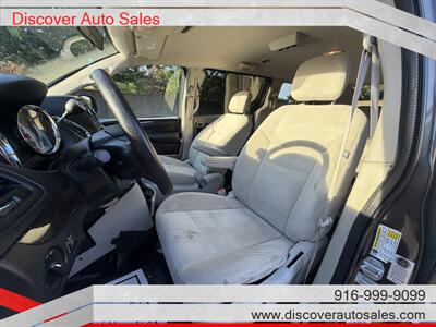 2016 Dodge Grand Caravan SXT HANDICAP WHEELCHAIR ACCESSIBLE VAN - Photo 18 - Sacramento, CA 95821