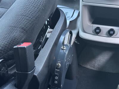 2015 Dodge Grand Caravan SXT  HANDICAP WHEELCHAIR ACCESSIBLE VAN - Photo 18 - Sacramento, CA 95821